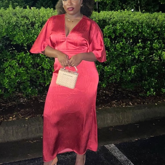 Fe Noel x Target Flutter Sleeve Maxi Dress - Picture 3 of 14